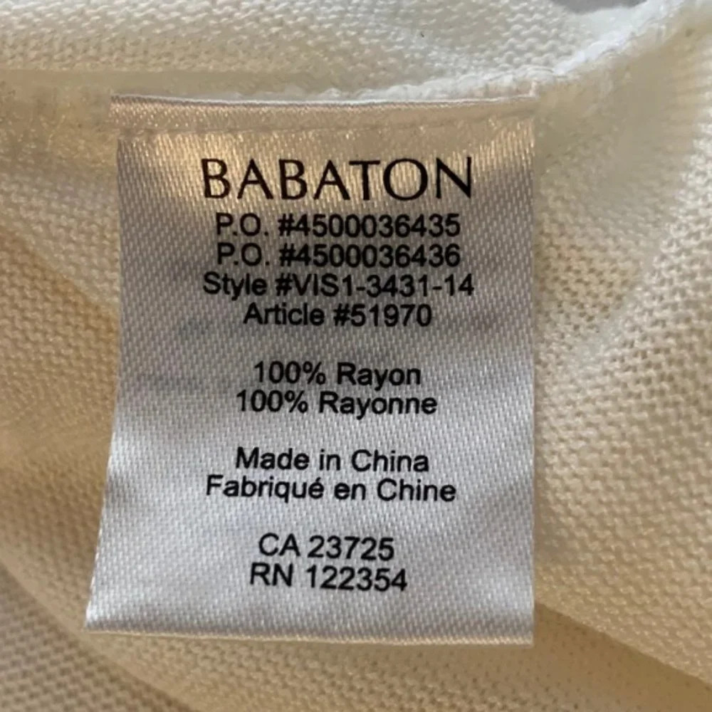 Aritzia Babaton Cardigan Sweater Dolman 3/4 Length Sleeve Button front Off White - Picture 9 of 10